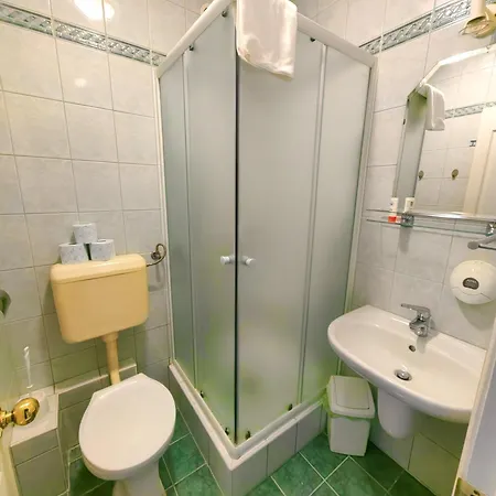 Nora 2* Hajduszoboszlo