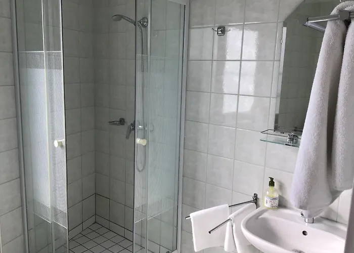 Hotel Nora 2*