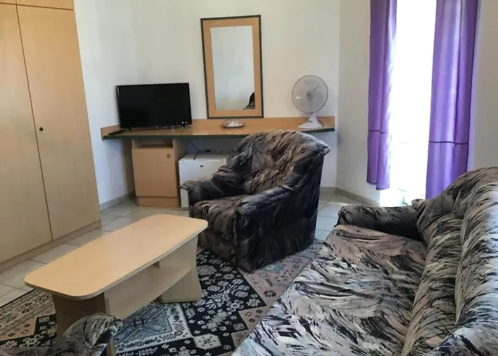 Hotel Nora فندق 2*