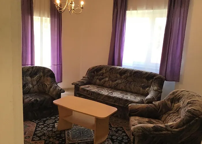 Hotel Nora 2*