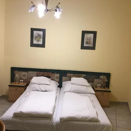 Nora Hotel Hotel 2*