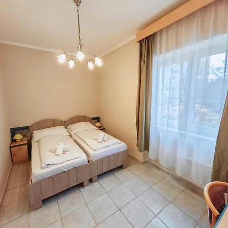 Hotel Nora Hotel 2*