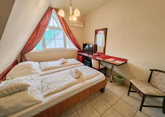 Nóra Hotel 2* Hajdúszoboszló